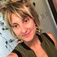 Sitter Profile Image: Mary Beth L.