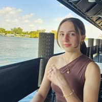 Sitter Profile Image: Gabrielle L.