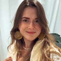 Sitter Profile Image: Estera M.