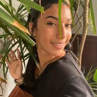 Sitter Profile Image: Michelle C.