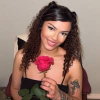 Sitter Profile Image: Charlize R.