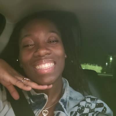 Sitter Profile Image: Darlena C.