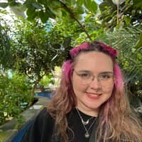 Sitter Profile Image: Mackenzie W.