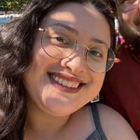 Sitter Profile Image: Viviana G.