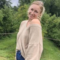 Sitter Profile Image: Emily H.