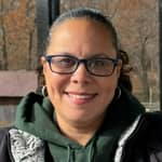 Sitter Profile Image: Linda C.