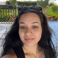 Sitter Profile Image: Xochitl S.