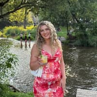 Sitter Profile Image: Taylor P.