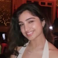 Sitter Profile Image: Annika & Olivia D.