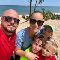 Sitter Profile Image: Debbie & Mike C.