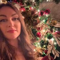 Sitter Profile Image: Laura B.