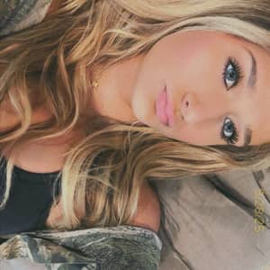 Sitter Profile Image: Ashlee K.