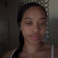 Sitter Profile Image: Angelai W.