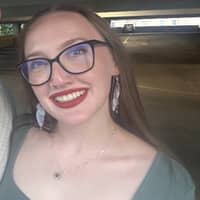 Sitter Profile Image: Caitlin S.