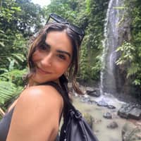 Sitter Profile Image: Analita A.