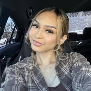 Sitter Profile Image: Romi Jade A.