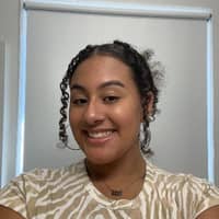 Sitter Profile Image: Leyla H.