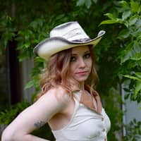 Sitter Profile Image: Alexis M.