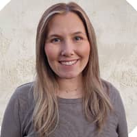 Sitter Profile Image: Laural S.