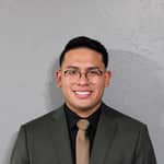 Sitter Profile Image: Luis M.