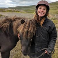 Sitter Profile Image: Nina W.