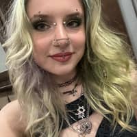 Sitter Profile Image: Sarah W.