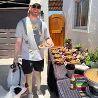 Sitter Profile Image: Frank B.