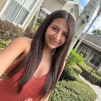 Sitter Profile Image: Kimberly G.