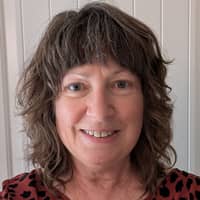 Sitter Profile Image: Laura H.