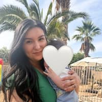 Sitter Profile Image: Arianna R.