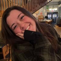 Sitter Profile Image: Robyn B.