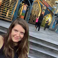 Sitter Profile Image: Rebecca N.