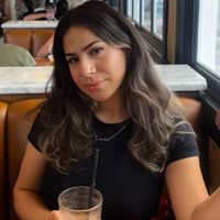 Sitter Profile Image: Emilie R.