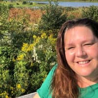 Sitter Profile Image: Lindsey F.