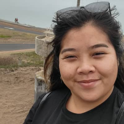 Sitter Profile Image: Tuyet D.