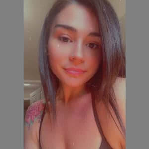 Sitter Profile Image: Alora L.