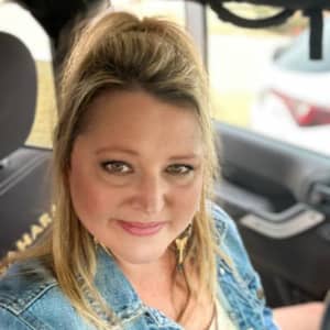 Sitter Profile Image: Lori L.