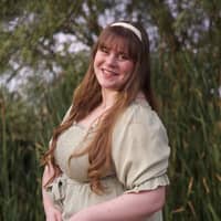 Sitter Profile Image: Claire W.
