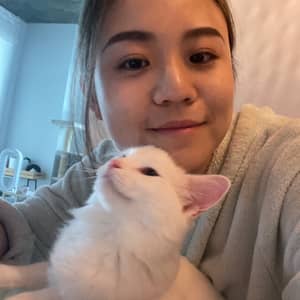 Sitter Profile Image: Qiaoyi C.