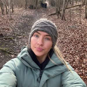 Sitter Profile Image: April S.