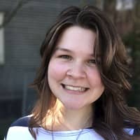 Sitter Profile Image: Abigail H.