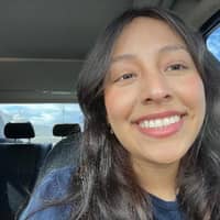 Sitter Profile Image: Roxana R.