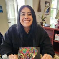 Sitter Profile Image: Alondra I.