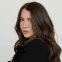 Sitter Profile Image: Zoe J.