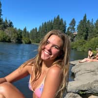 Sitter Profile Image: Lydia C.