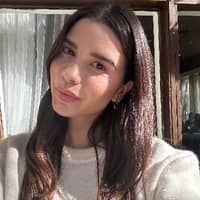 Sitter Profile Image: emily c.