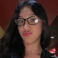 Sitter Profile Image: Nicole s.