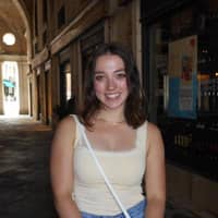 Sitter Profile Image: Sara F.