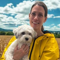 Sitter Profile Image: Christine H.