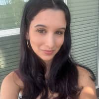 Sitter Profile Image: Ariana B.